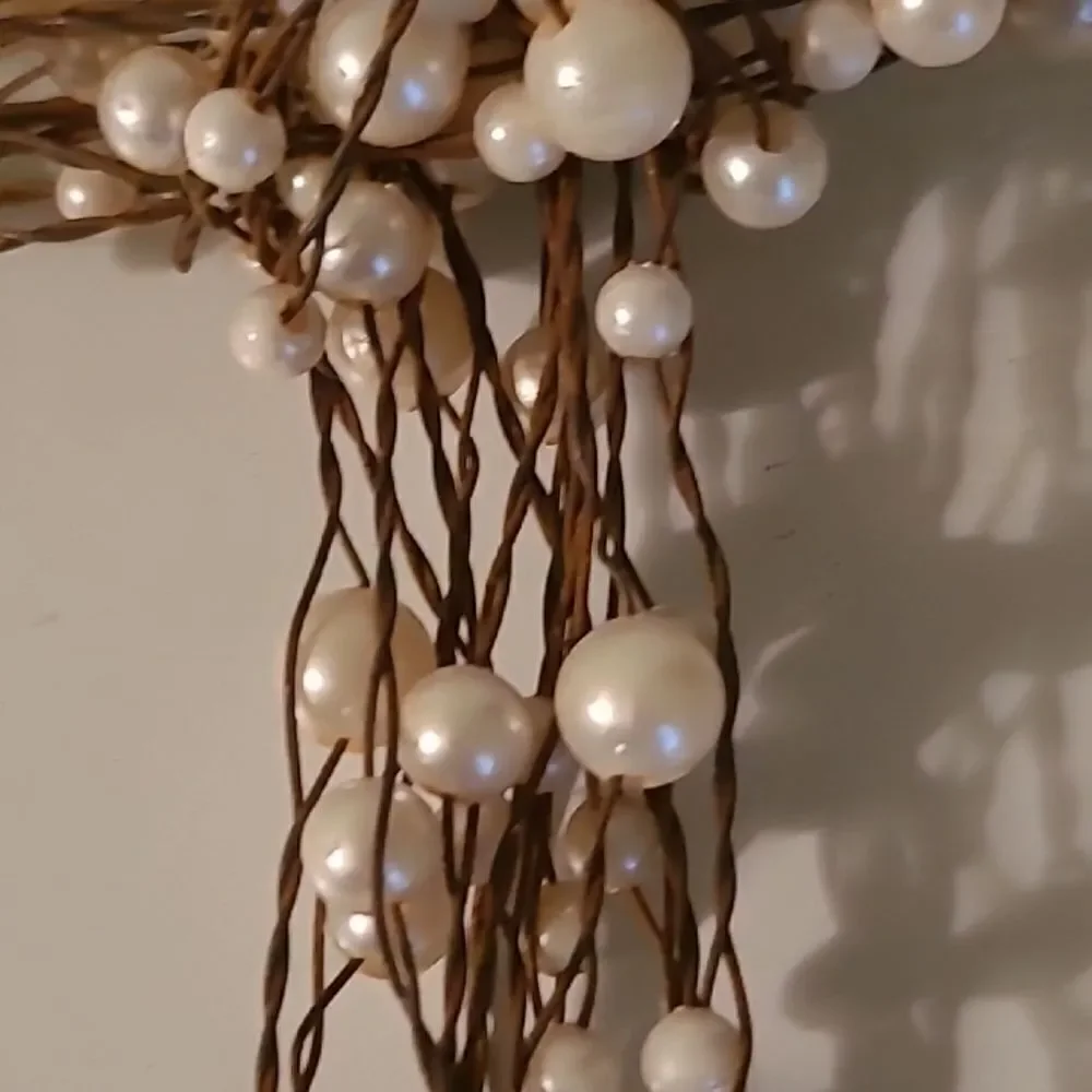 Elegant Pearl-Embellished Wire Cross Ornament